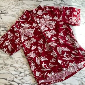 ✨Made in Hawaii✨ KAMEHAMEHA shirt sz L